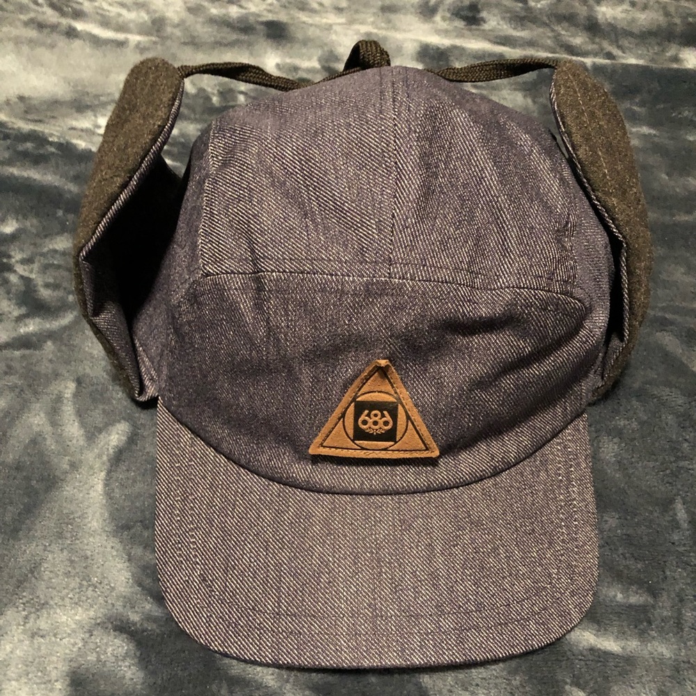 686 5 Panel Earflap hat